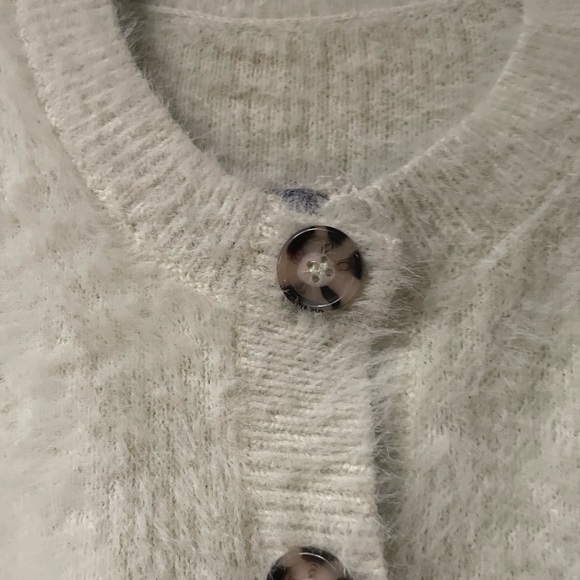 Fluffy Eyelash Green Cropped Bishop Sleeve Cardigan - Picture 4 of 7